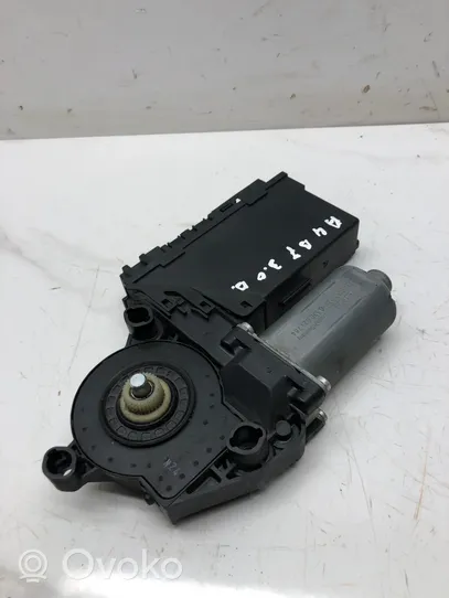 Audi A4 S4 B7 8E 8H Motorino alzacristalli della portiera anteriore 8E2959802B