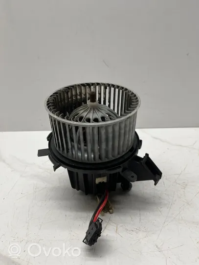 Audi A4 S4 B8 8K Ventola riscaldamento/ventilatore abitacolo 8K2820021