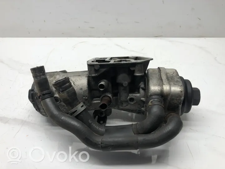 Volkswagen PASSAT B6 Supporto di montaggio del filtro dell’olio 045115389J