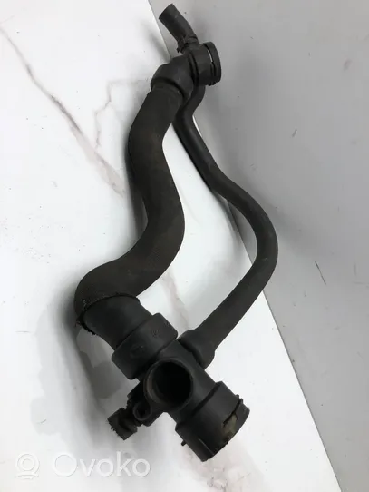 Audi A4 S4 B7 8E 8H Engine coolant pipe/hose 8E0121049T