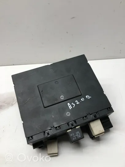 Audi A3 S3 8P Comfort/convenience module 8P0907279C