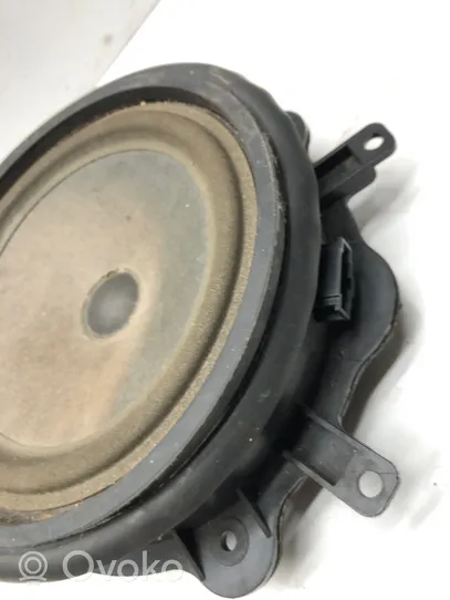 Audi A3 S3 8P Front door speaker 8P0035411