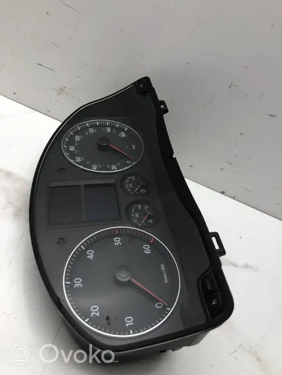 Volkswagen Golf V Geschwindigkeitsmesser Cockpit 1K0920960L