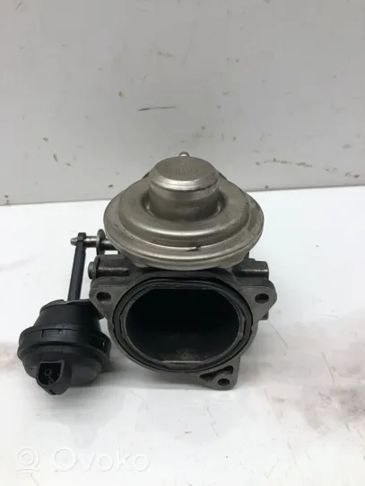 Audi A4 S4 B6 8E 8H Zawór EGR 038129637L