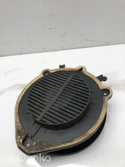 Audi A4 S4 B6 8E 8H Takaoven kaiutin 8E0035411