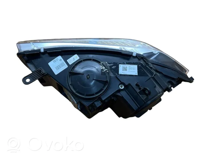 BMW X5 F15 Lampa przednia 7290056