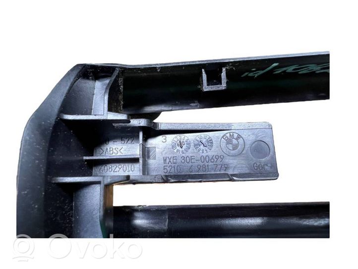 BMW 7 F01 F02 F03 F04 Moldura de la guía del asiento delantero del pasajero 6981779