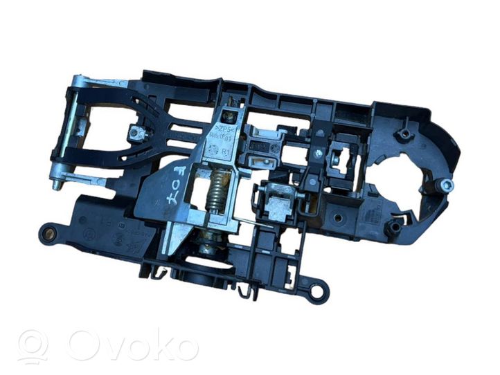 BMW 7 F01 F02 F03 F04 Priekšpusē turētājs / kronšteins ārējam atvēršanas rokturim 4718722810