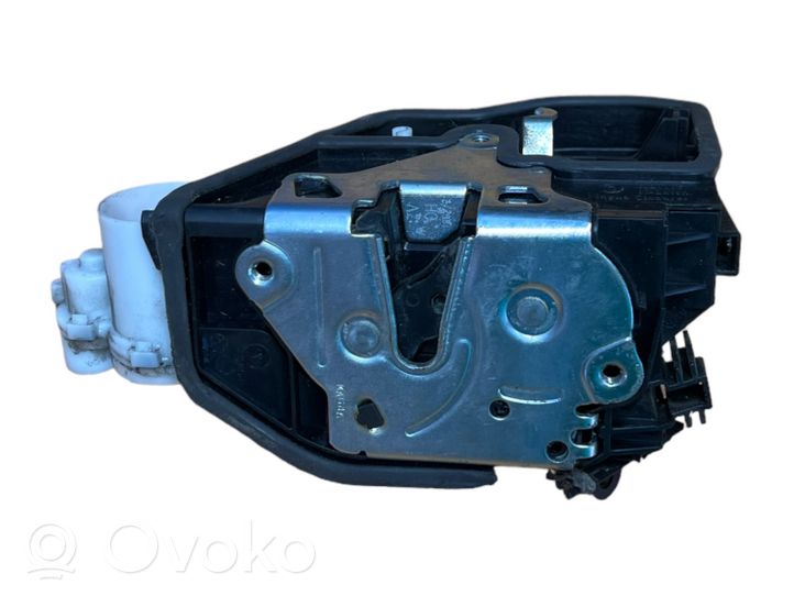 BMW X3 F25 Serrure de porte avant 7318409