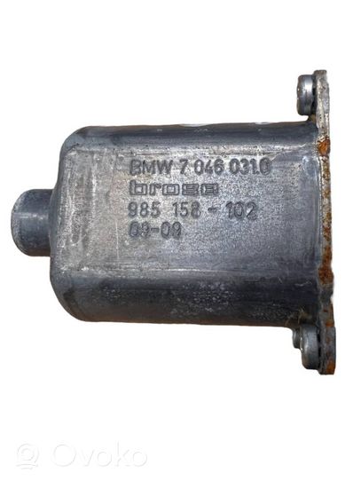 BMW 7 F01 F02 F03 F04 Moteur de lève-vitre de porte avant 7046031