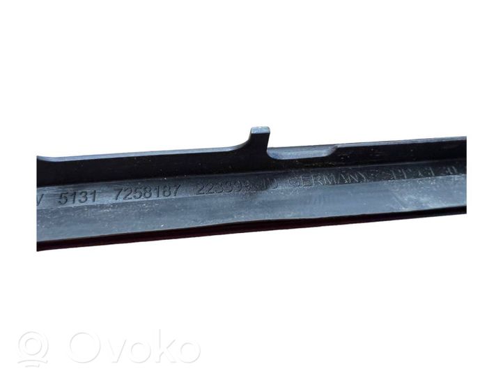 BMW 3 F30 F35 F31 Priekinio stiklo apdaila 51317258187