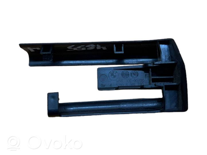 BMW 7 F01 F02 F03 F04 Moldura de la guía del asiento delantero del pasajero 52106981780