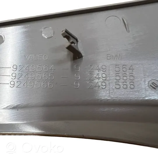 BMW 3 F30 F35 F31 Rivestimento della console di illuminazione installata sul rivestimento del tetto 9249565