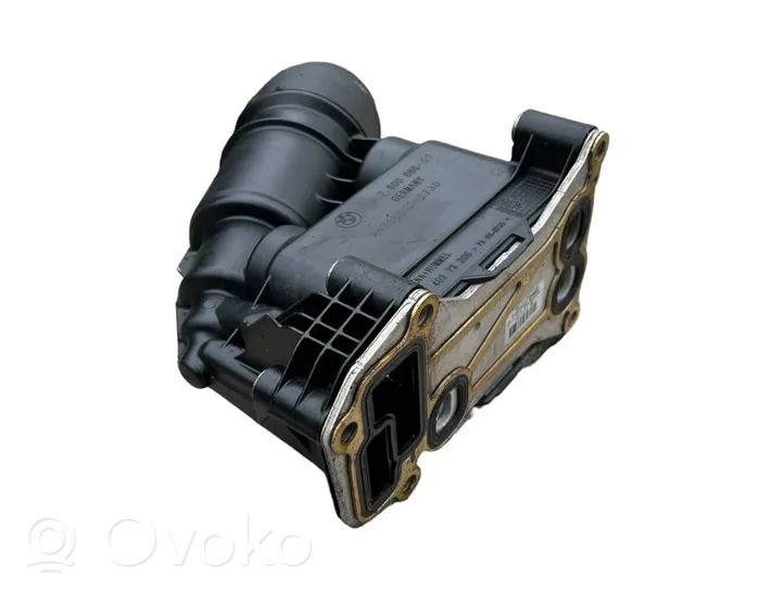 BMW 7 F01 F02 F03 F04 Supporto di montaggio del filtro dell’olio 8512435