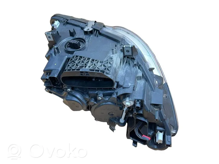 BMW 5 F10 F11 Lampa przednia 7460595