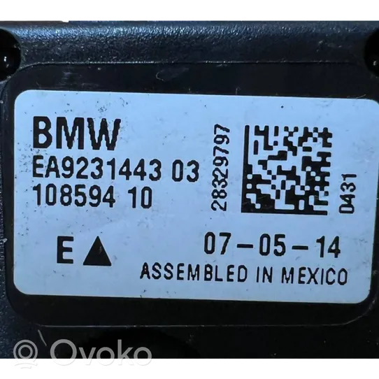 BMW 3 F30 F35 F31 Pystyantennivahvistin 9231443