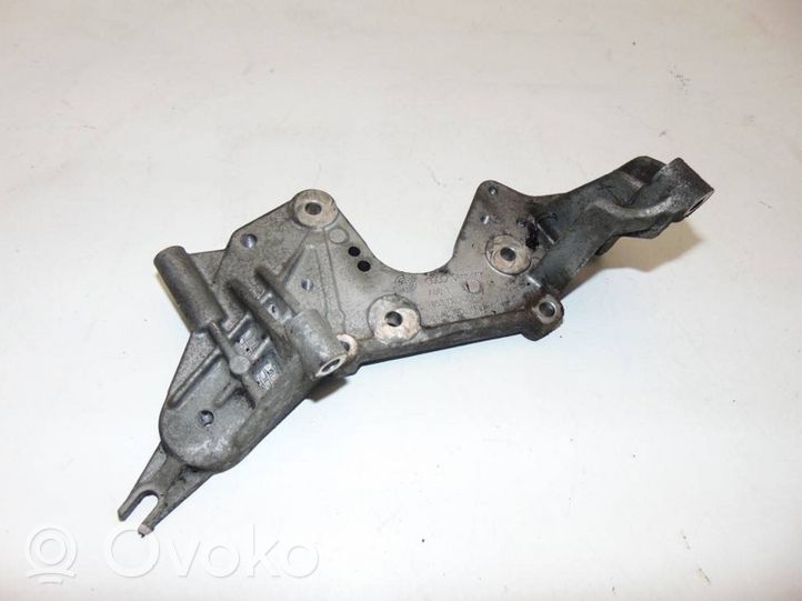 Audi A5 8T 8F Support pompe injection à carburant 059130147P