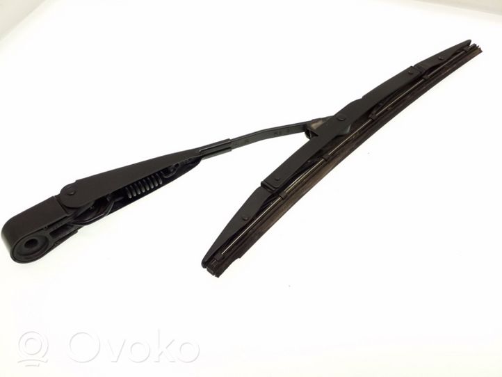 Honda CR-V Rear wiper blade arm 