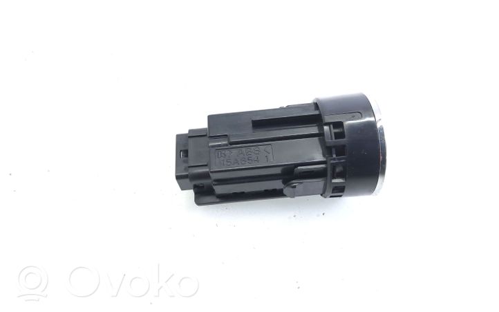 Subaru Outback Bouton poussoir de démarrage du moteur 15A8541