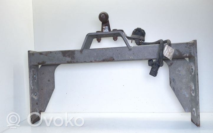 Iveco Daily 6th gen Hak holowniczy / Komplet 5801935502