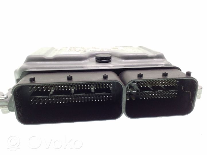 Mercedes-Benz B W245 Dzinēja vadības bloks 0281013965