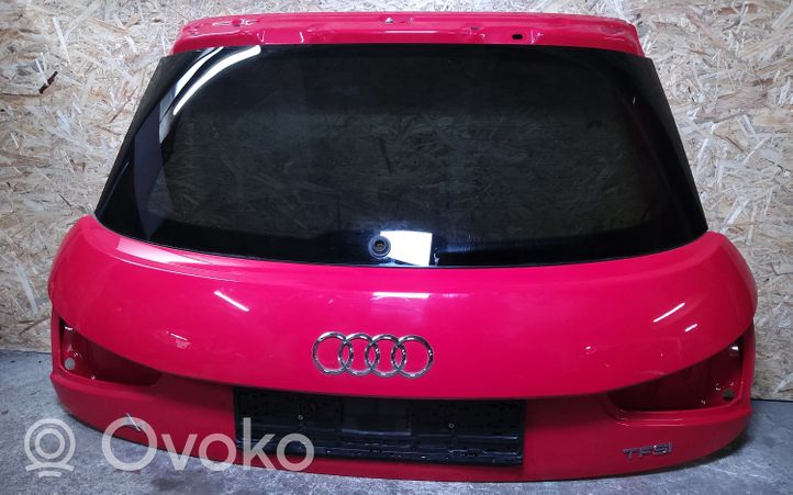 Audi A1 Takaluukun/tavaratilan kansi 