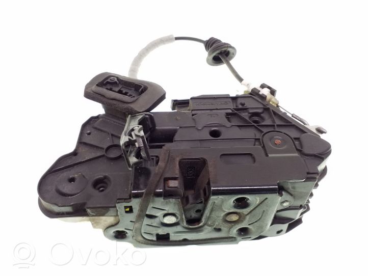 Volkswagen Polo V 6R Front door lock 5K1837015