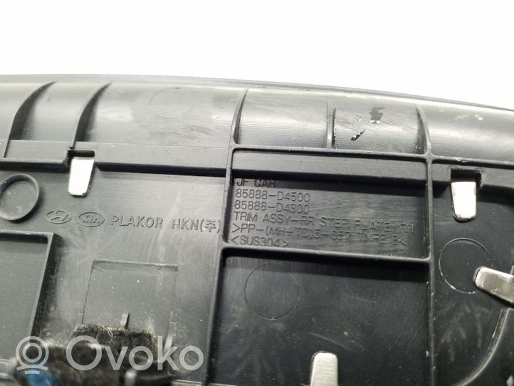 KIA Optima Takaoven kynnyksen suojalista 85888D4500