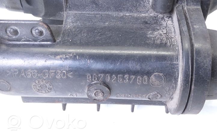 Ford Focus Termostat / Obudowa termostatu 9670253780