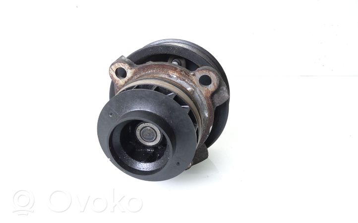 Renault Trafic II (X83) Pompe de circulation d'eau H8200357354D