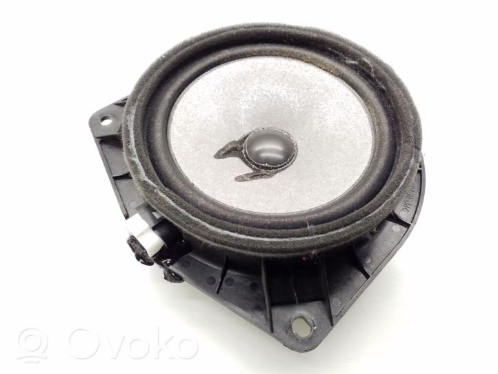 Toyota Corolla Verso E121 Rear door speaker 861600F030