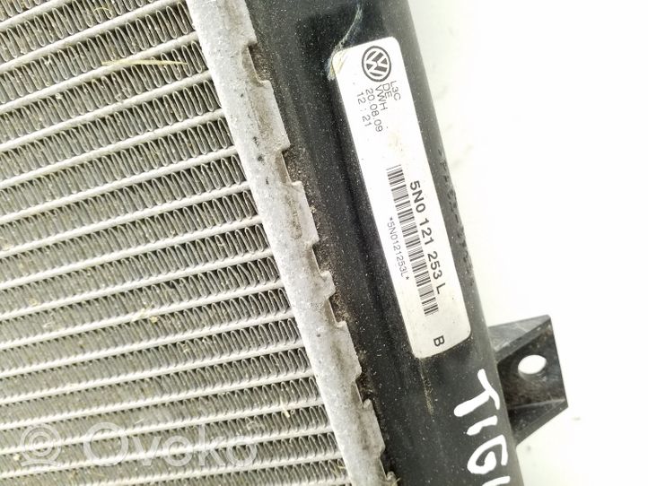 Volkswagen Tiguan Radiateur de refroidissement 5N0121253L