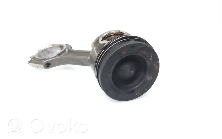 Hyundai i40 Piston 4BR114112