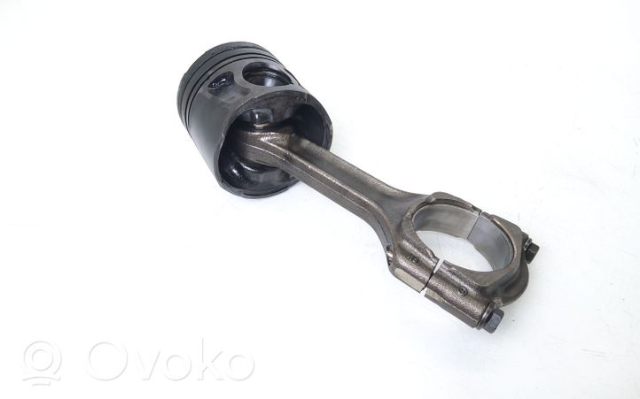 Opel Insignia A Piston 