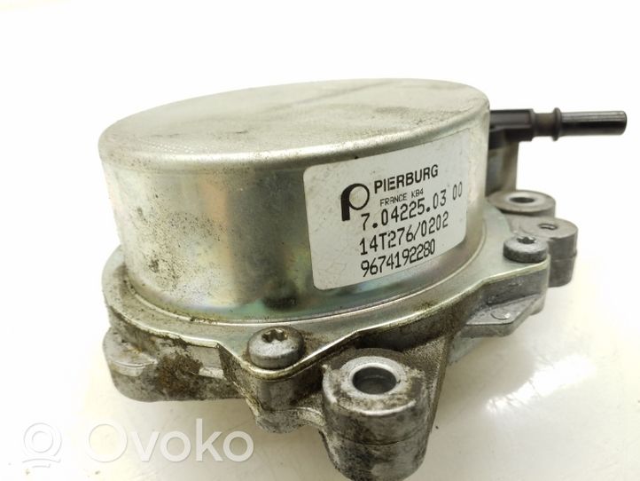 Ford Kuga II Pompe à vide 9674192280