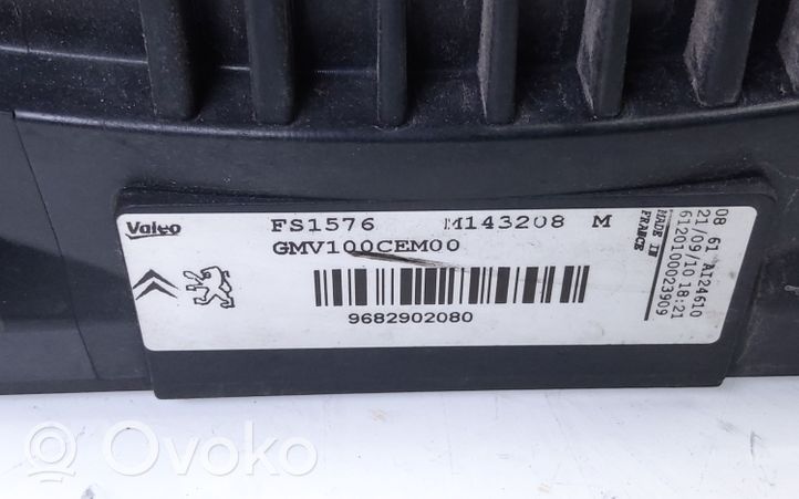 Citroen C3 Jäähdyttimen jäähdytinpuhaltimen suojus 9682902080