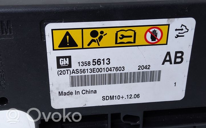 Chevrolet Cruze Module de contrôle airbag 13585613