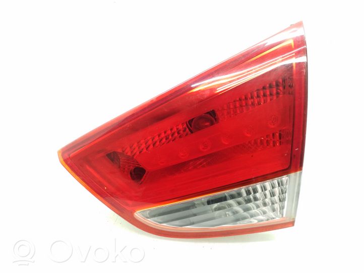 Hyundai ix35 Luci posteriori del portellone del bagagliaio 924062S0