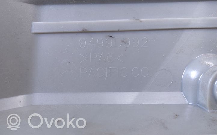 Mitsubishi Outlander Variklio dangtis (apdaila) 9499D992