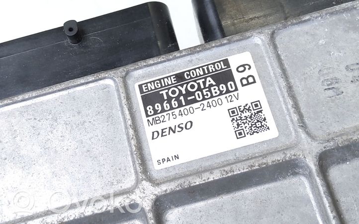 Toyota Avensis T270 Unidad de control/módulo del motor 8966105B90