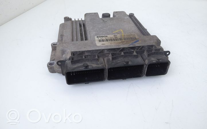 Renault Master III Calculateur moteur ECU 237100899R