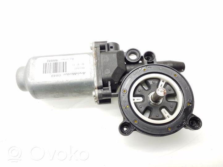 Nissan Pathfinder R51 Moteur de lève-vitre de porte avant 400848