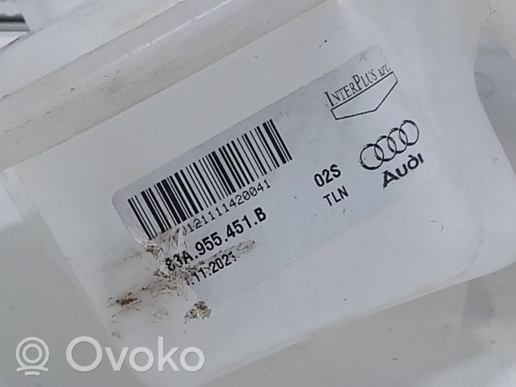 Audi Q3 F3 Tuulilasinpesimen nestesäiliö 83A955451B