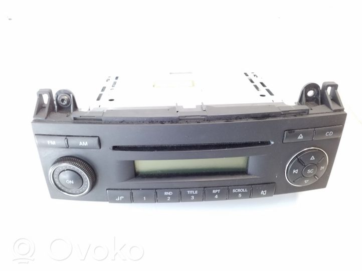 Mercedes-Benz Sprinter W906 Radio/CD/DVD/GPS-pääyksikkö A9068201486