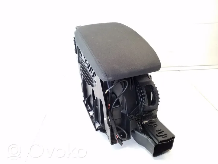 Volkswagen Golf VI Armrest 1K5864251C