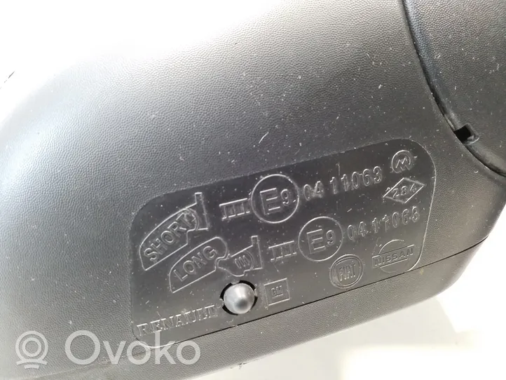 Opel Vivaro Front door electric wing mirror 