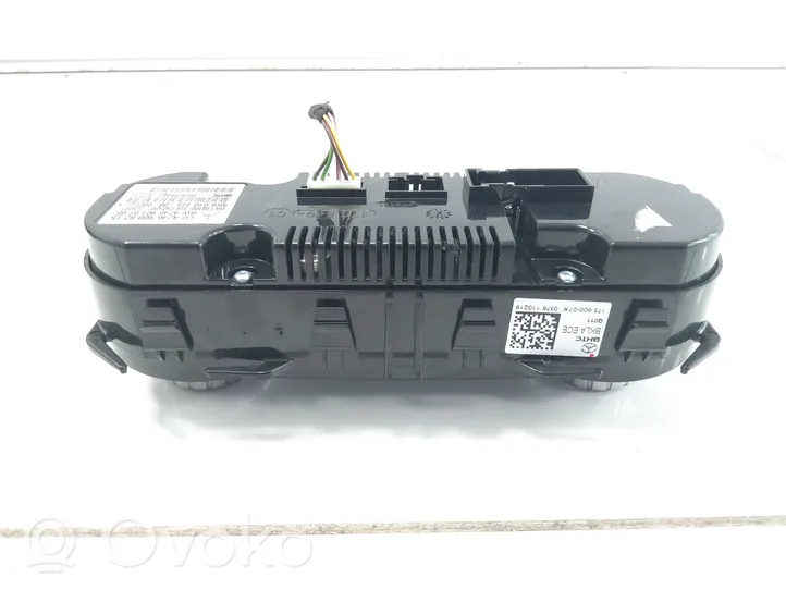 Mercedes-Benz A W176 Ilmastoinnin ohjainlaite A2469008215