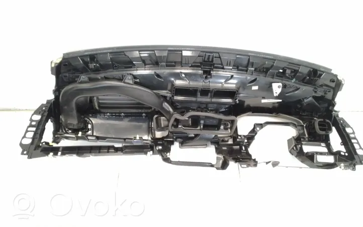 Volvo V60 Dashboard 332800101