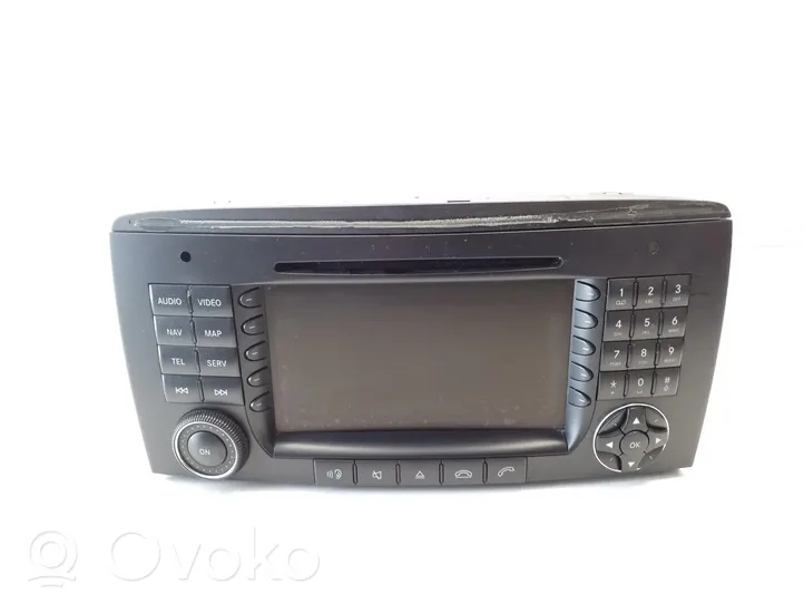 Mercedes-Benz R W251 Panel / Radioodtwarzacz CD/DVD/GPS A2518703489