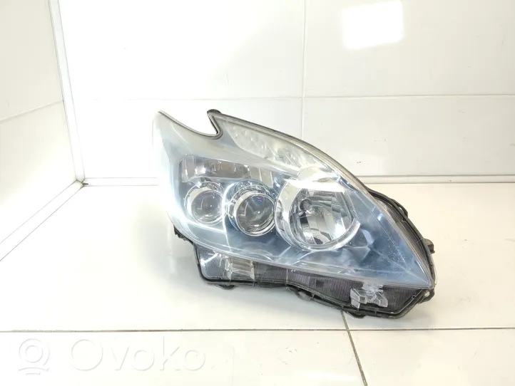 Toyota Prius (XW30) Lampa przednia E11005341